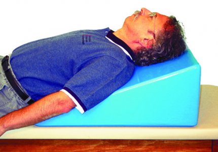 Skillbuilders Wedge 22  x 22  x 4   11 Incline