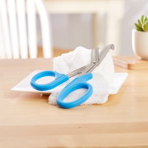 Trauma Shears McKesson Medicut    Blue 7-1/4 Inch Length Medical Grade Stainless Steel Finger Ring Handle Blunt Tip / Blunt Tip