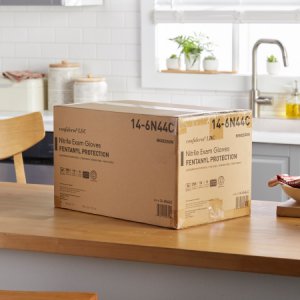 Exam Glove McKesson Confiderm   LDC Medium NonSterile Nitrile Standard Cuff Length Textured Blue Chemo Tested / Fentanyl Tested