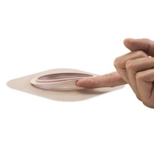 Ostomy Barrier New Image    CeraPlus    Extended Wear Adhesive Tape Borders 44 mm Flange Green Code System 1 Inch Opening