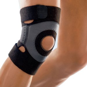 Knee Brace 3M    Futuro    Sport Moisture Control Medium Pull-On / Hook and Loop Strap Closure 15 to 17 Inch Knee Circumference Left or Right Knee