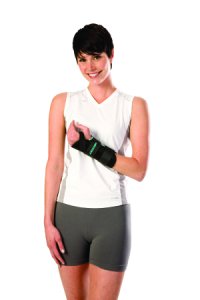 Wrist Brace AirCast   A2    Aluminum / Foam / Nylon Right Hand Black Medium