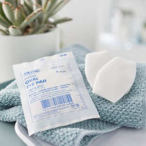 Eye Pad Dukal    Small Adhesive Strip