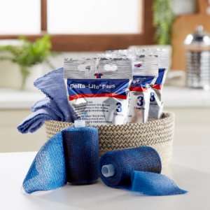 Cast Tape Delta-Lite   Plus 3 Inch X 12 Foot Fiberglass / Resin Deep Blue