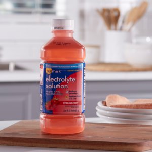 Pediatric Oral Electrolyte Solution sunmark   Strawberry Flavor 33.8 oz. Bottle Ready to Use